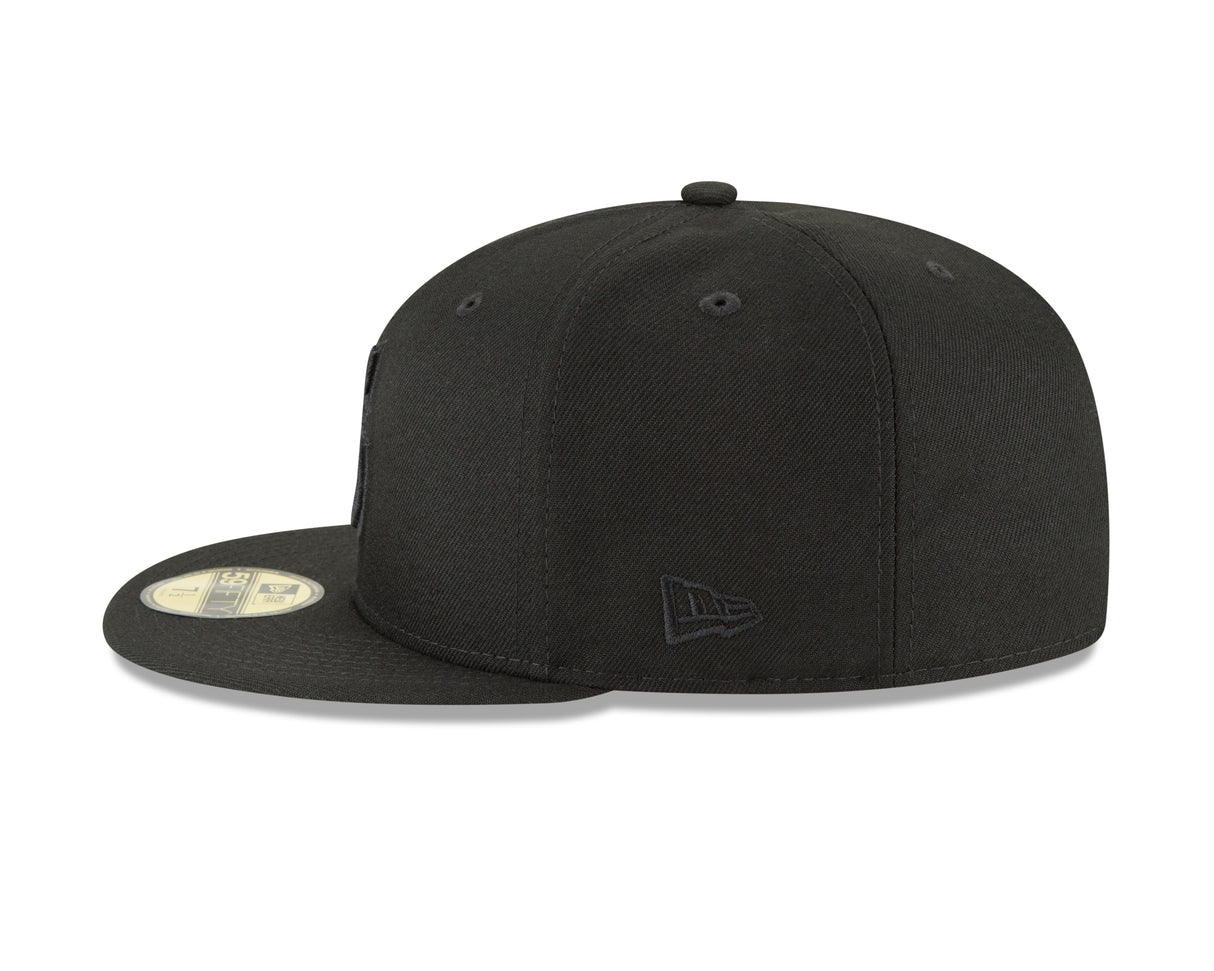 Seattle Mariners Black on Black 59FIFTY Fitted