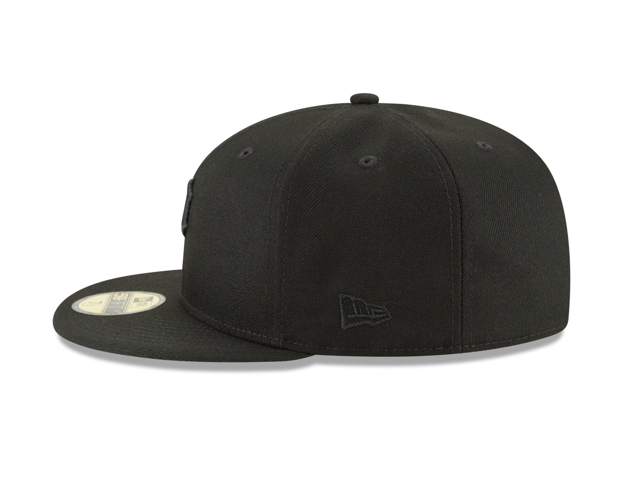 Pittsburgh Pirates Black on Black 59FIFTY Fitted